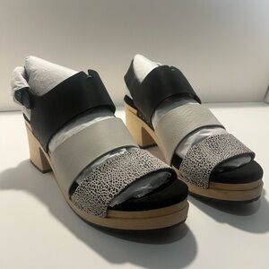 Toms Cheetah Print Clog Wedges Size 10 Women’s Brand New